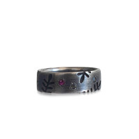 Fern sterling silver band ring with black diamonds and rubies
