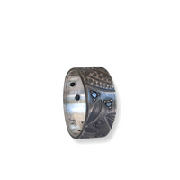 Leaf imprint sterling silver band ring with black diamonds