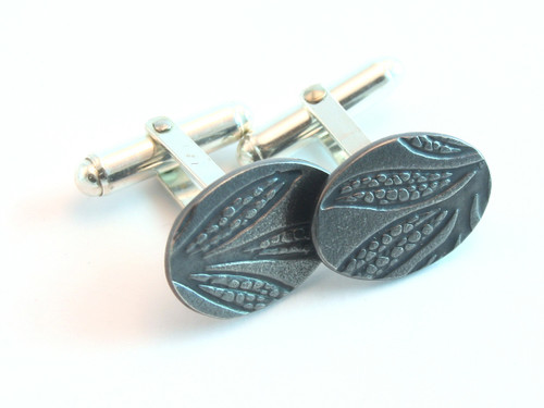 Embossed leaf cufflinks 