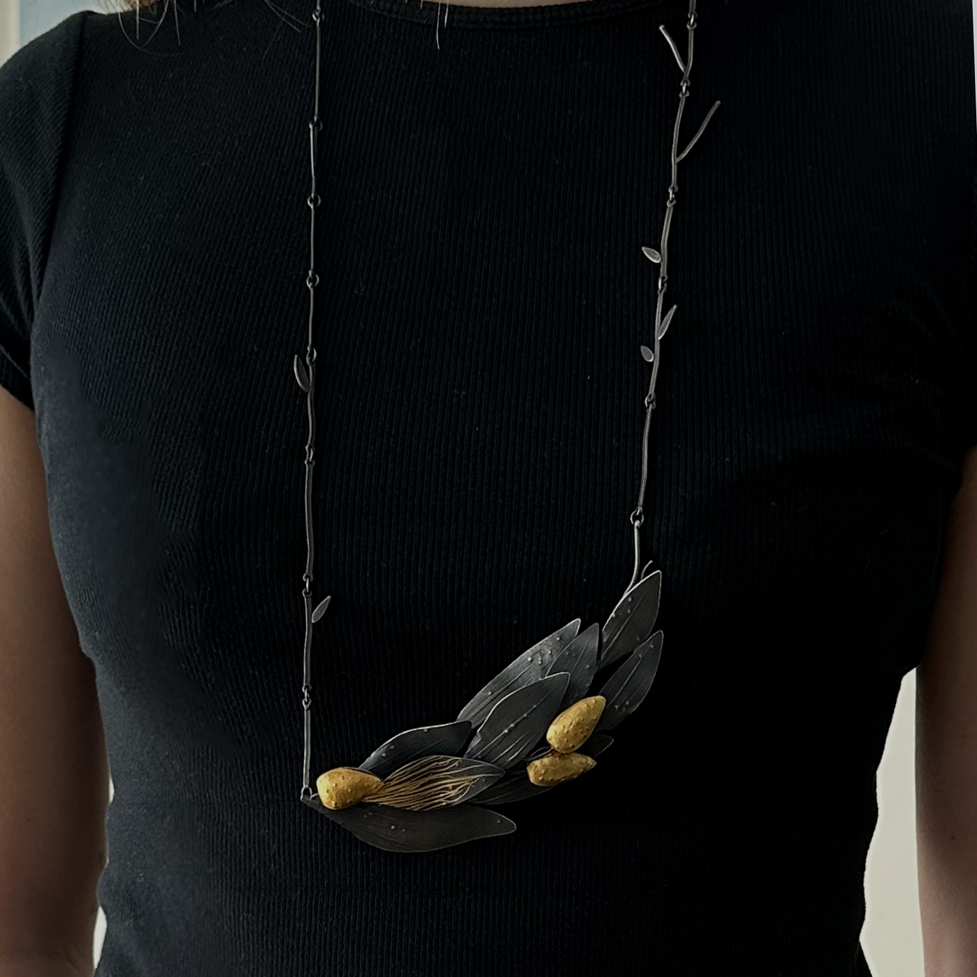 folia-offering-necklace-site-specific.jpg