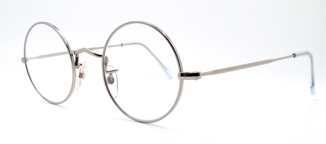 The Round Preciosa Frame incorporates both a 'W' Bridge Shape As Well As Nose Pads