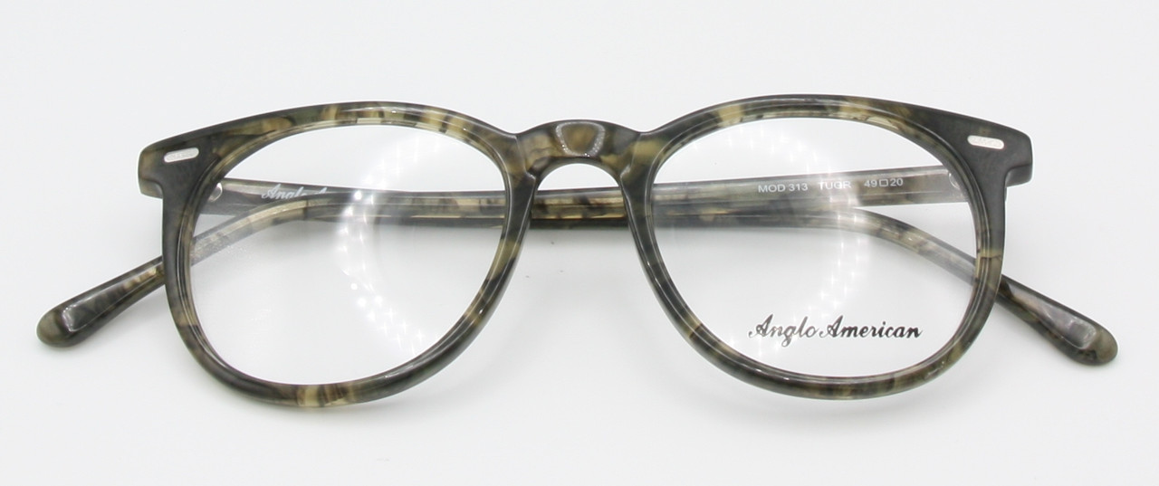 Suitable for prescription or sunglass lenses.