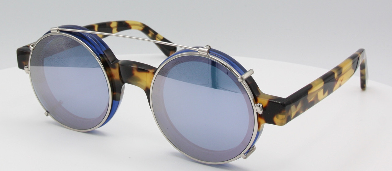 Clip on sunglasses with silver mirror effect.