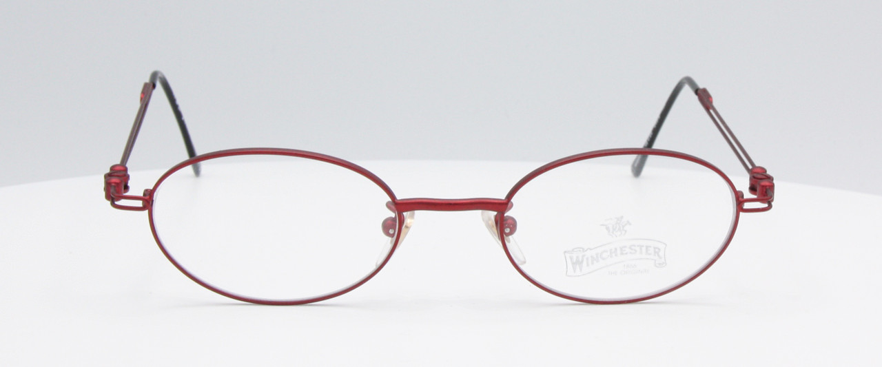 Super lightweight metal glasses in a matt red finish.