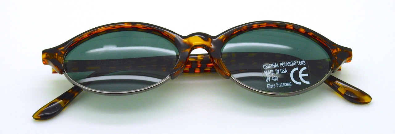 Sleek & Stylish Vintage Polaroid 5900c Designer Sunglasses in A Tortoiseshell Effect Finish