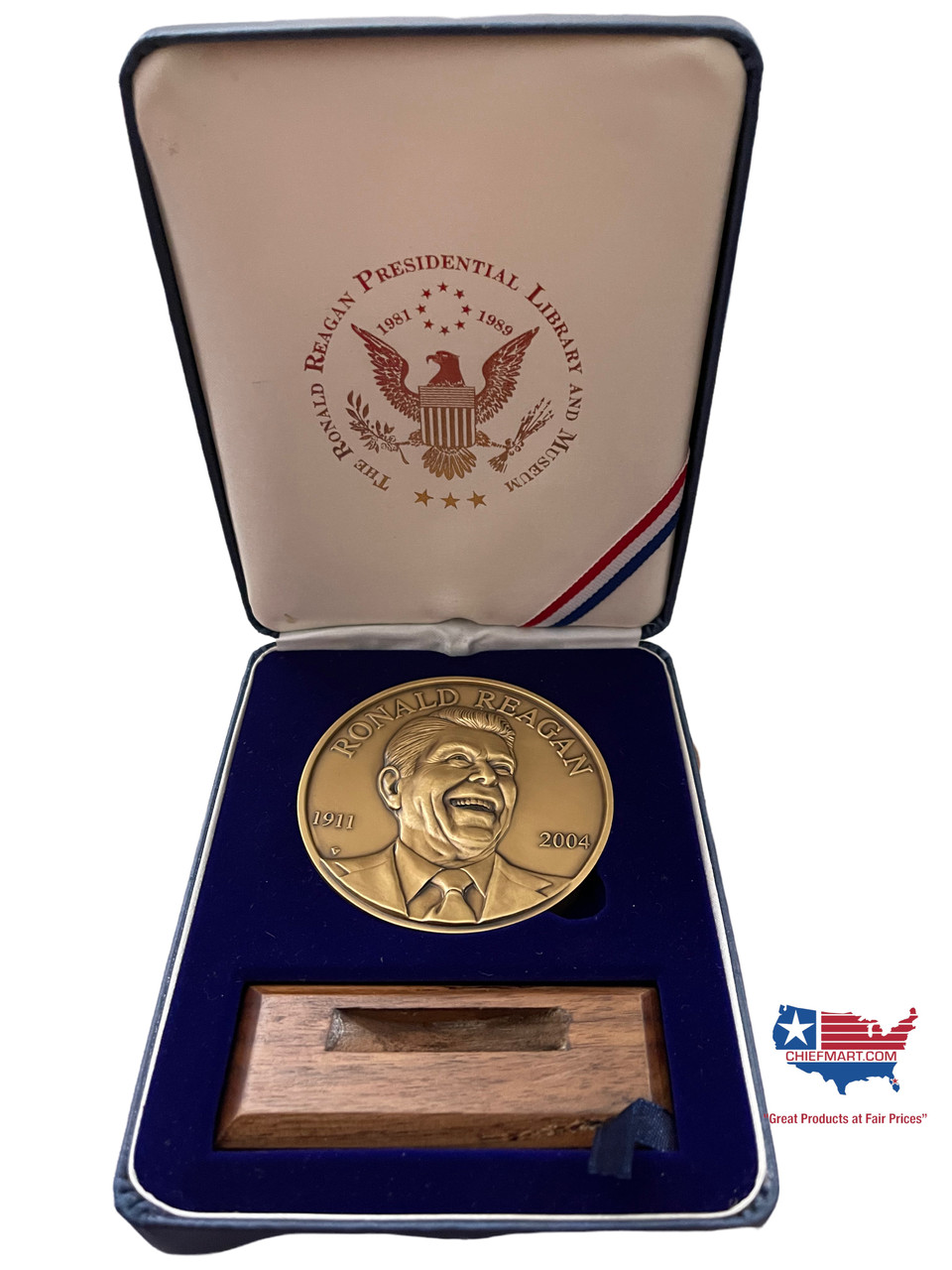 Ronald Reagan Bronze Antique MEDALLION