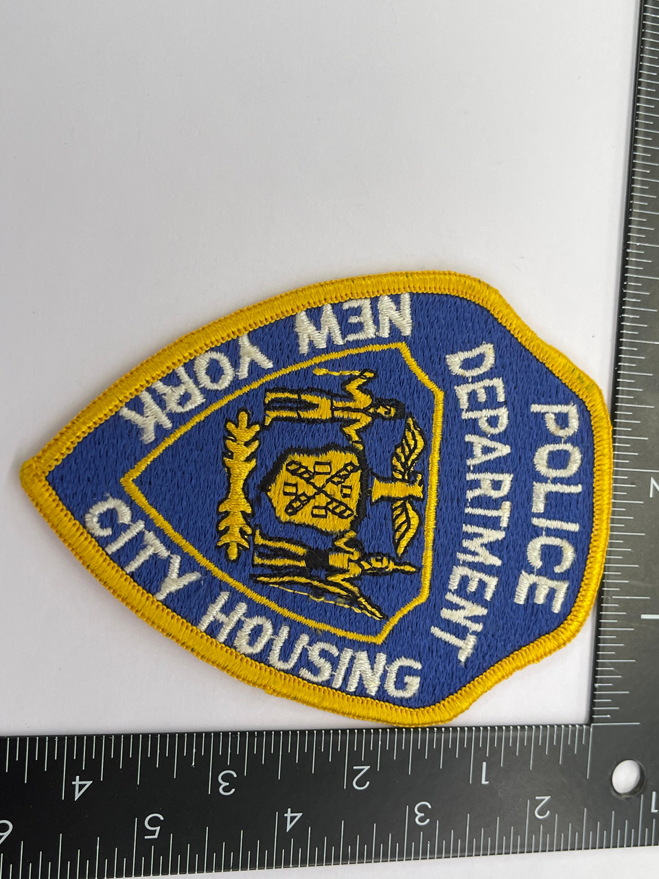 208.アメリカ　ポリスバッジ　NEW YORK CITY HOUSING 208.アメリカ ポリスバッジ NEW YORK CITY HOUSING - メルカリ