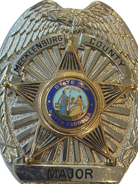 MECKLENBURG COUNTY POLICE MAJOR #302  BADGE 