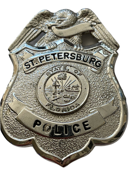 ST. PETERSBURG POLICE FL  BADGE