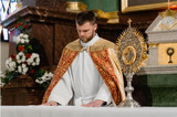 Exploring Contrasts: Non-Denominational Vestments vs. COGIC Class A Vestments