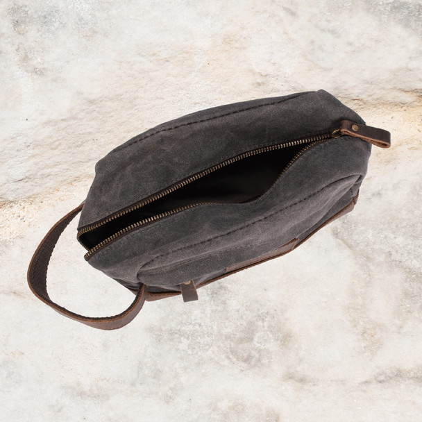 Burke & Wills Grey Banks Toiletry Bag Burke & Wills Grey Banks Toiletry Bag