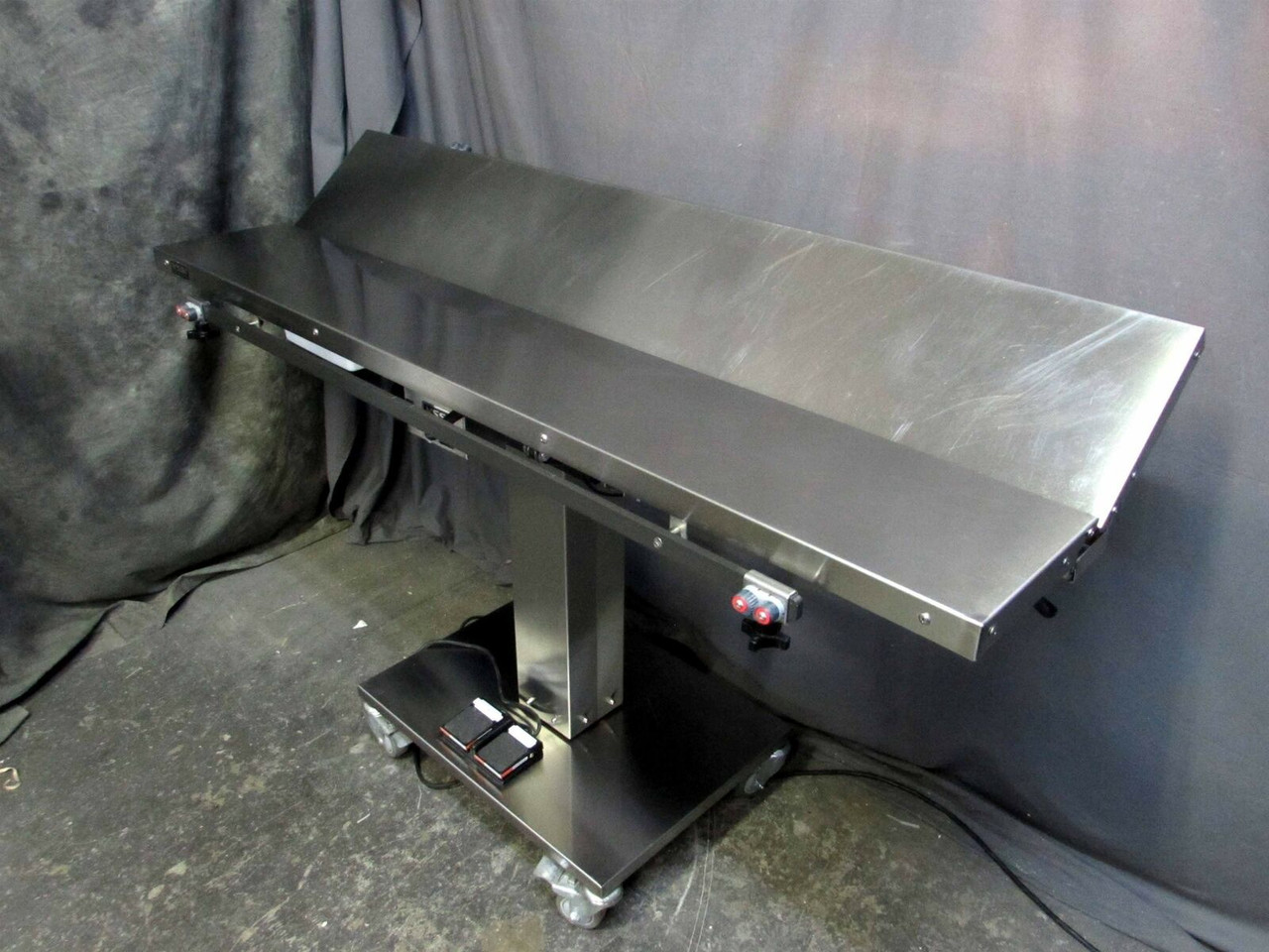 Vssi Heated VTop ElectricLift 60" Veterinary Surgery Table