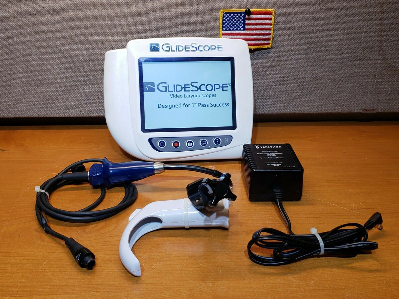 Verathon Glidescope Cobalto AVL &ndash; Video Laringoscopio Con Monitor E Bastoncini (3-4) Usato