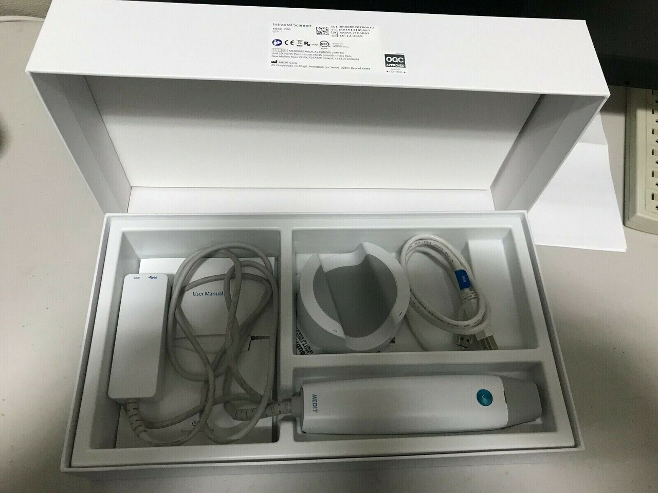 Medit I500 IntraOral Scanner 2 Boxes Including All Accessories
