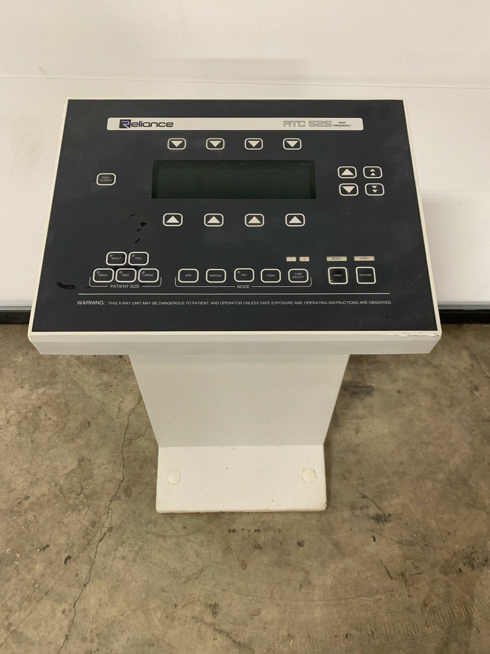 Reliance XRay Medical Image Networking Atc 525 Control Console 1100100G14