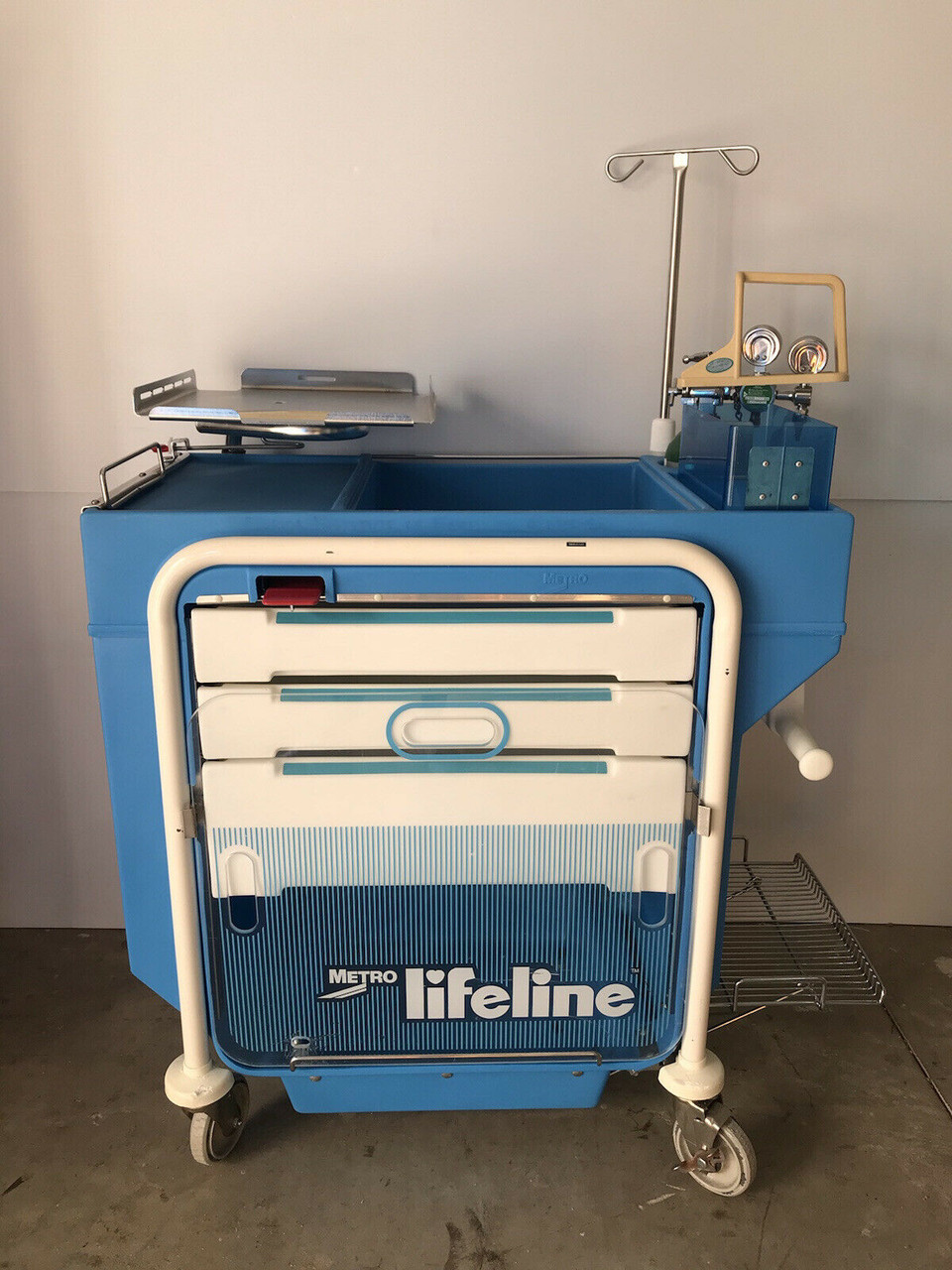 Metro Lifeline Emergency Crash Cart