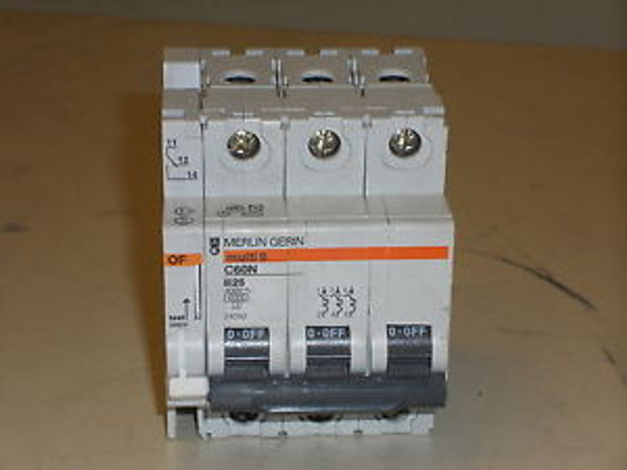 Merlin Gerin Multi 9 C60N B25 400V Circuit Breaker - SPW Industrial