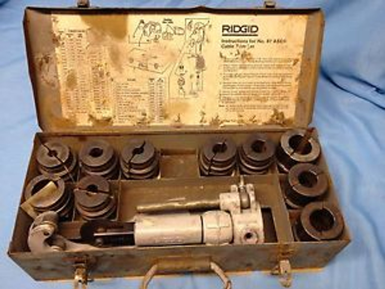 Ridgid Cable Trimmers 87 Ascr Or Acsr Cable Trimmer & 10 Bushing Dies