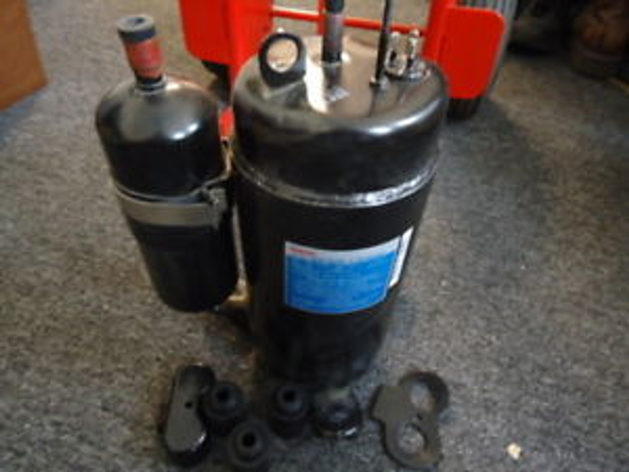ジャンク SANYO 60Hz専用 2台 Sanyo 80816246 C-2R160H6T Compressor - SPW Industrial