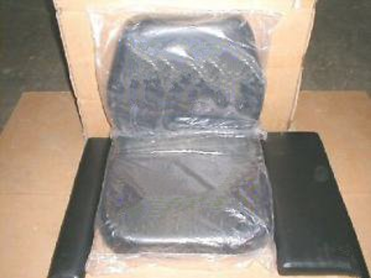 Caterpillar D2 Seat Cushion set arm rest dozer CAT 3B5910 3B2596