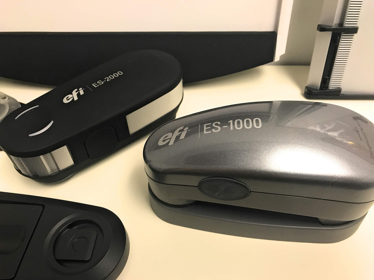 値下げ可能　EFI ES-2000 分光測色計 キャリブレーションツール 値下げ可能EFI ES-2000 分光測色計 キャリブレーションツール | ヤマダ