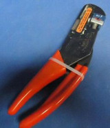 THOMAS & BETTS HAND CRIMPING TOOL/CRIMPER M/N WT740 W 201F USED RED