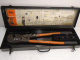 T& B TBM8 COMPRESSION TOOL W/ DIES USED SEE PHOTOS FOR DETAILS
