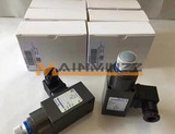 One New Euroswitch 69223016 Pressure Switch