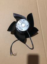 1pc New Cooling Fan M2d068-cf Y400v M2d068cf Expedited Ship