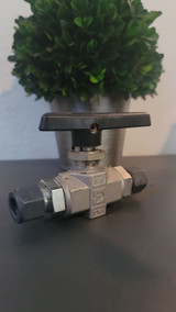 Parker 8Z-B8Lj-Ssp Ball Valve