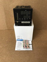 New Omron Temperature Controller E5Ak-Aa2