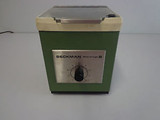 Beckman Benchtop Centrifuge Microfuge B 11,000 rpm