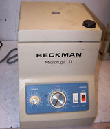 BECKMAN MODEL 11 MICROFUGE LAB CENTRIFUGE CATALOG 343120  120 VOLT