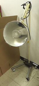 Burton Cavitron Model 11301 Exam Light
