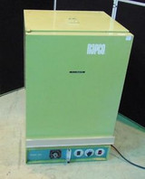 Napco Incubator Model #322 - Co2 - Powers up and heats up - S156