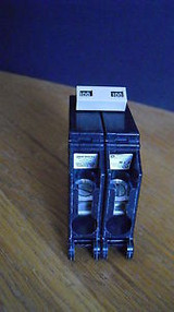 New EATON  CUTLER-HAMMER CH2100 100 AMP CIRCUIT BREAKER DOUBLE POLE  Ship