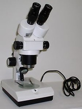 Blue Light Zooming Stereo/Dissecting Microscope