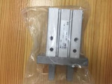 1Pcs Smc Cylinder Mhzl2-20D