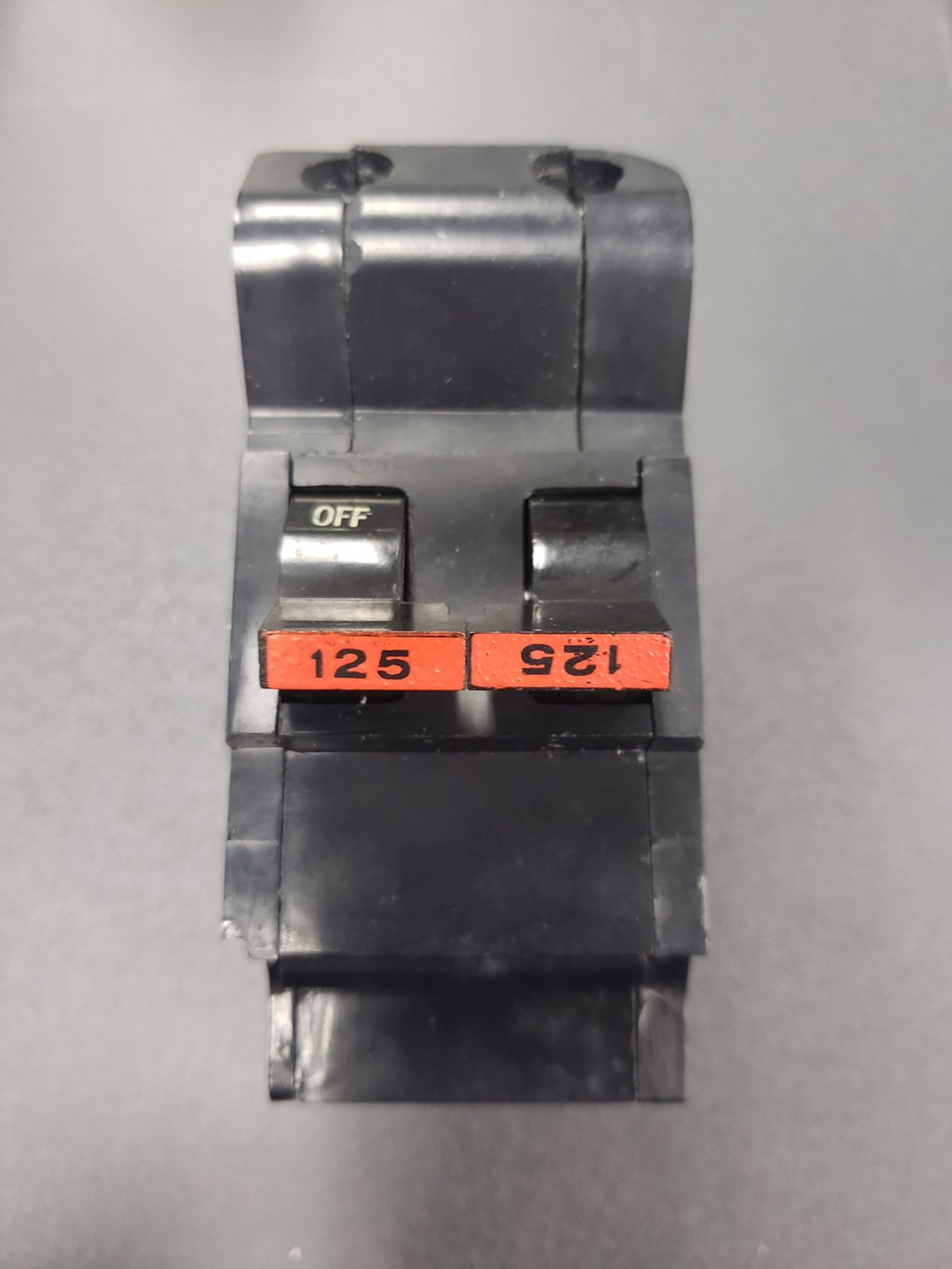 2P125 Federal Pacific StabLok Circuit Breaker 2P 125A 120/240V