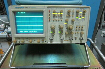 FREQ CTR GPIB + 10 Calibré Tektronix 2467B 400 MHz briteye oscilloscope +6 