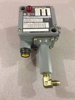 New No Box Allen-Bradley Pressure Switch 836T-T256Jx81X15 Series A