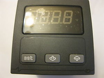 DIGITAL THERMOSTAT EVCO EV7402J7  230V   Temperature Controller FOR J OR K TC