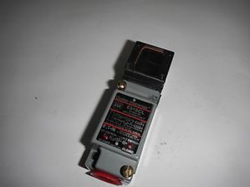 Cutler Hammer E51DP5/E51-SCL Photoelectric Body for Thru Beam Detector