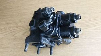 Used Hydraulic Steering Valve 76611-36412 For Kubota Tractor F2100E