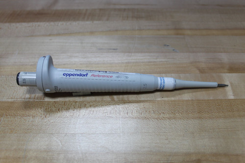 Eppendorf Reference 0.1-2.5uL Single-Channel Pipette (800-3284)