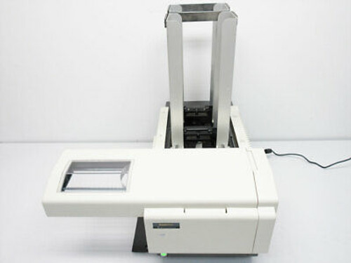 MOLECULAR DEVICES STAKMAX MICROPLATE HANDLING SYSTEM W/ 2X 0200-6016 MAGAZINES