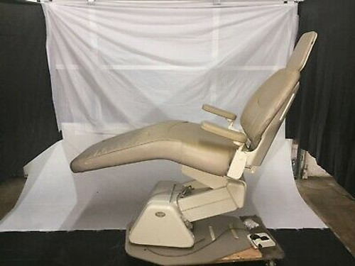 Midmark Knight Dental Chair