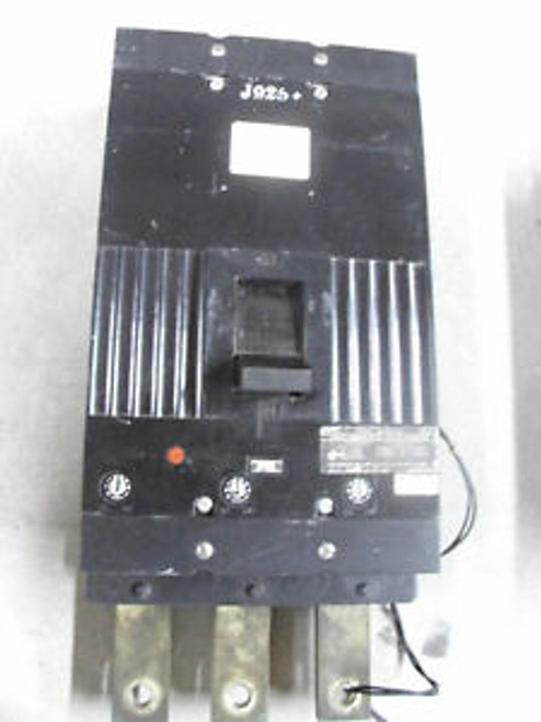 GE 3-Pole Circuit Breaker 500A