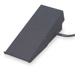 Linemaster Ohasad-10K Medium Duty Foot Switch,Momentary Action