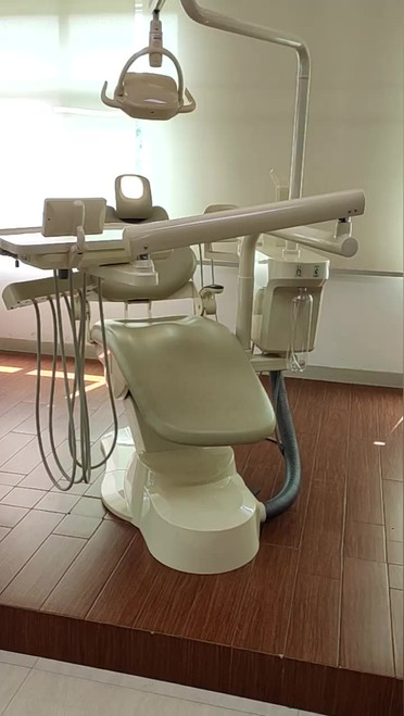 ST-D520 Foshan Dental Equipment Suntem Dental Chair